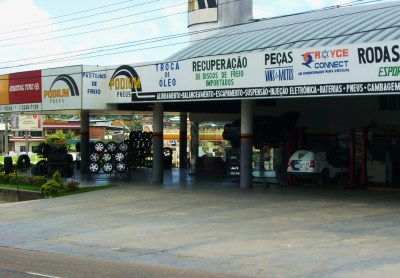 Moderne Autowerkstatt in Manaus, Zone Ost